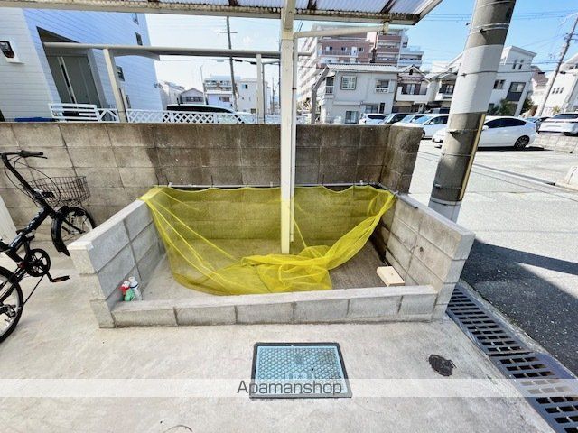 岡治マンションの外観写真