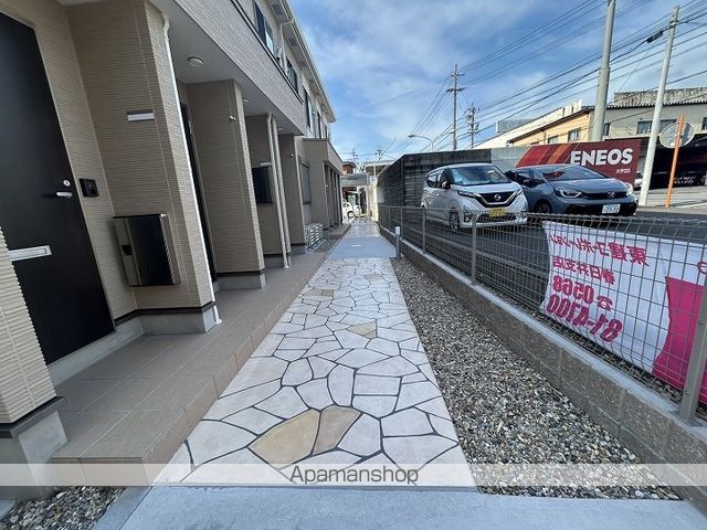 メゾンかのんの玄関写真