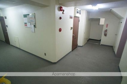 西新宿カーネル[1K/17.18m2]の共用部4