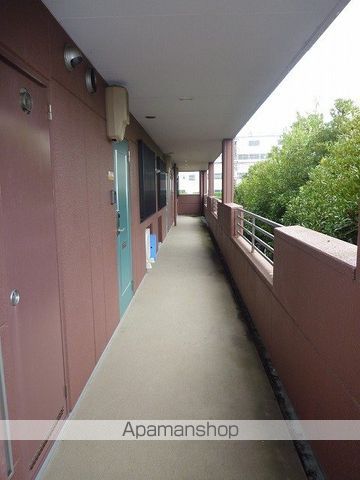 サイネリアーKIの玄関写真