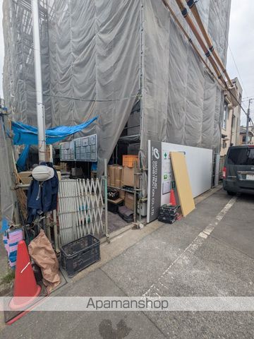 ヒカルサ小岩の玄関写真