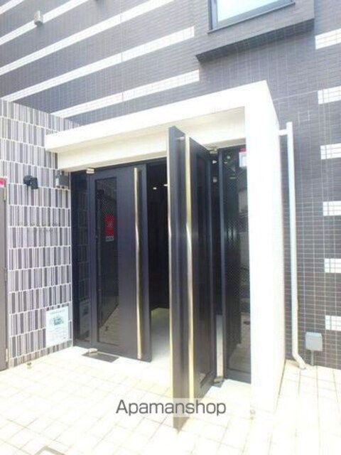 ＰＲＥＭＩＵＭ　ＣＵＢＥ新中野[1K/20.13m2]のエントランス