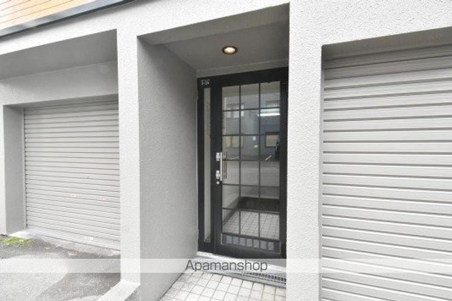 エミネンス平岸17の玄関写真
