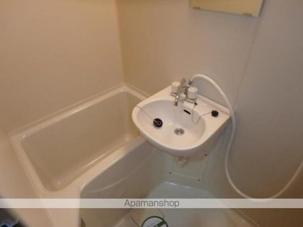 ガラ・ステージ目白台[1R/20.38m2]のバス