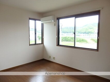 Ｃｏｚｙ　Ｃｏｕｒｔ　Ｂ棟[2LDK/53.84m2]の内装1