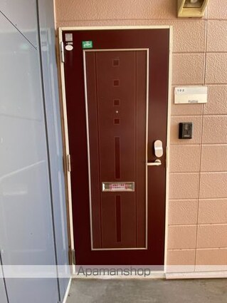 うぃすたりあⅠ[2K/46.8m2]のエントランス