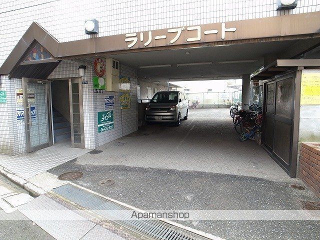ラリーブコートの玄関写真