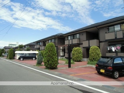 パストラーレ高島Ｂ棟[2DK/55.44m2]の外観1