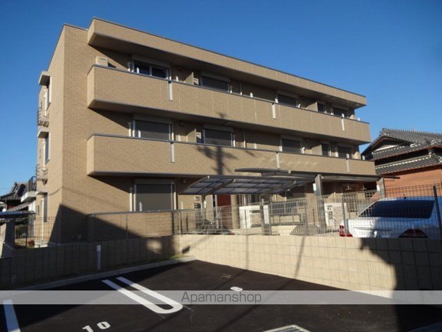 メゾン倉治の外観写真