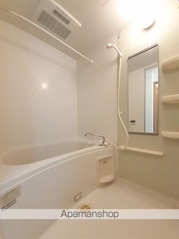 プラシードIIの内装写真