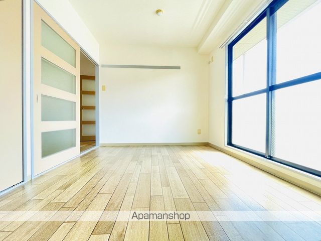 アドバンス樋口の内装写真