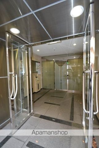 朝日プラザ横川駅前の玄関写真