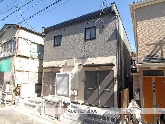 レオパレス中野坂上の外観写真