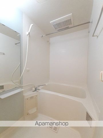 バイオレットの内装写真