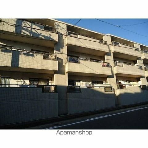 グランドハイツ原 B棟の玄関写真