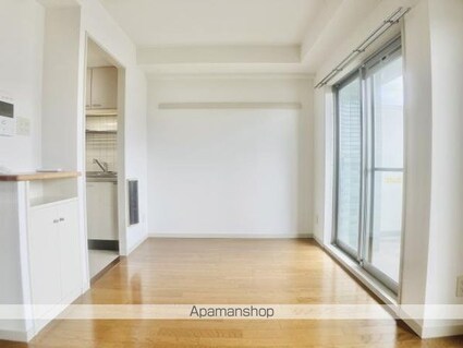 グリーンヒルズ目白[2LDK/56.93m2]のリビング・居間1