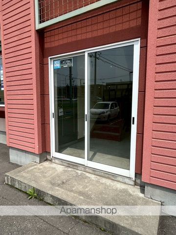 プレズィール豊岡Aの玄関写真