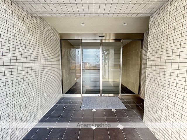 アクアシティ本川町の玄関写真