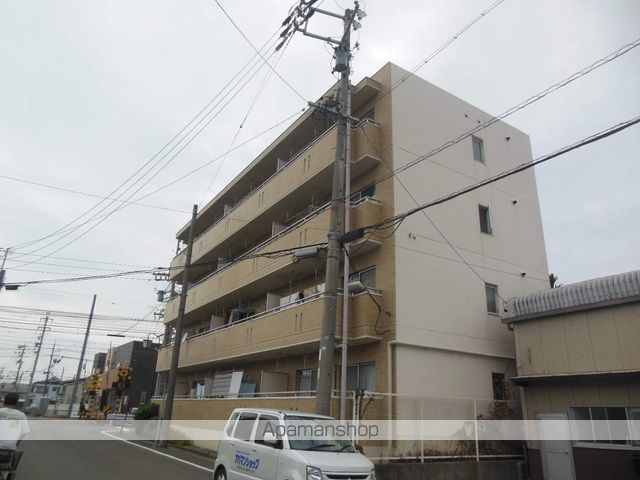 マンションしらかばの外観写真