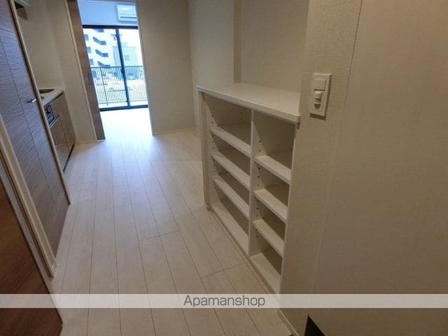 エクルベージュの内装写真