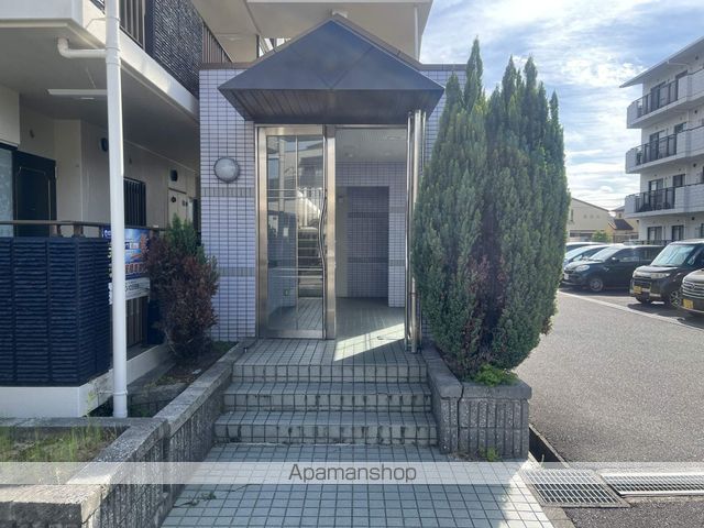 リヴェールJUNIIの玄関写真