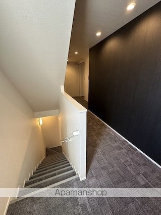 東京都昭島市緑町４丁目[1LDK/44.99m2]の共用部3