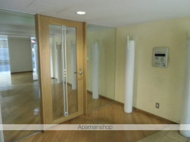 東急ドエル・キルト三軒茶屋[1R/25m2]の共用部7