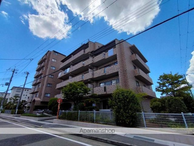 レジェンダリー小松の外観写真