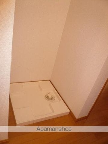 ヨーロピアンシャレー山ノ内 A棟の内装写真