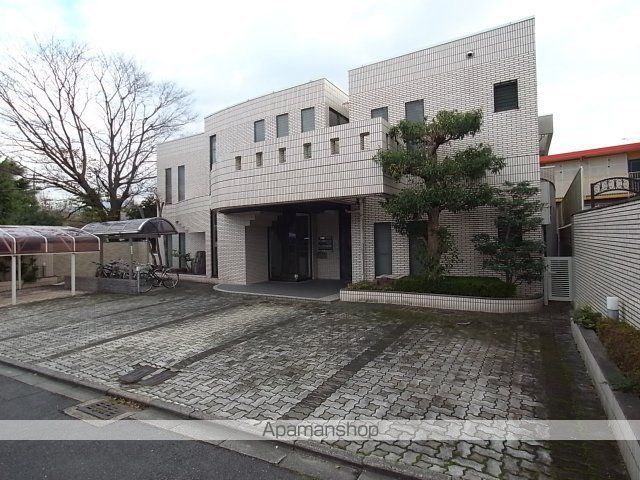 テラスロマネの外観写真