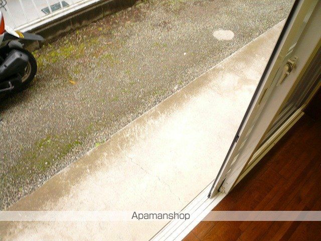 CATTARの内装写真