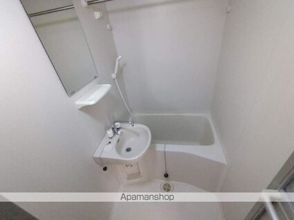 レオパレスヨロズヤＥ[1K/19.87m2]のバス