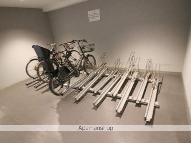 レジディア西新の外観写真