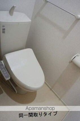 ロータス南島田Ｄ[2LDK/66.02m2]のトイレ