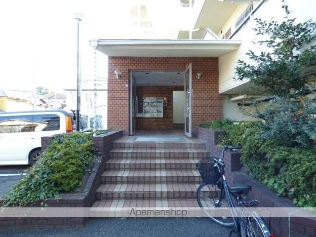 西尾ハイツの玄関写真