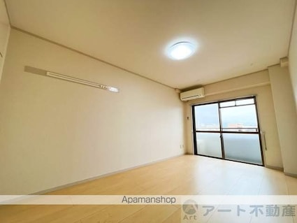愛媛県松山市中村３丁目[1DK/24.79m2]のリビング・居間