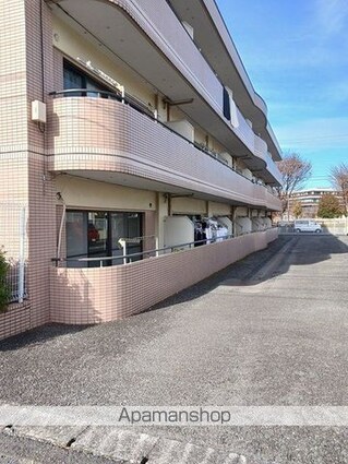 ファミーユ旭[3DK/54.45m2]のバルコニー