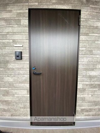 ＦＯＮＴＡＮＡ（フォンターナ）[1LDK/32.38m2]の玄関
