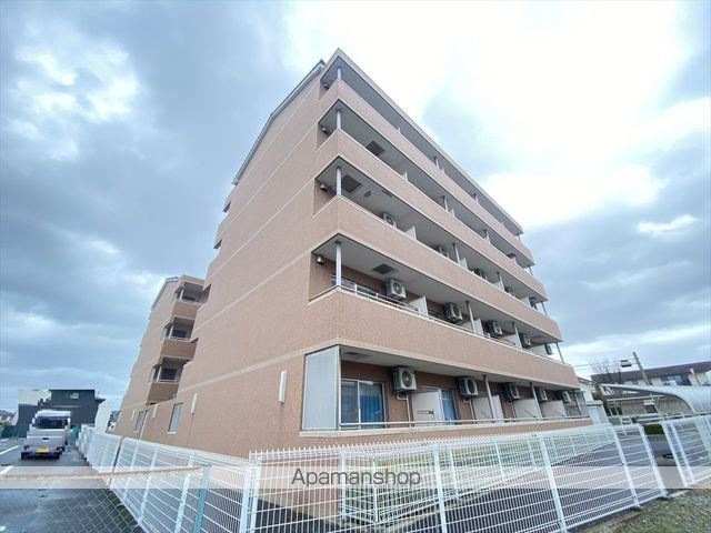 YNT第2マンションの外観写真