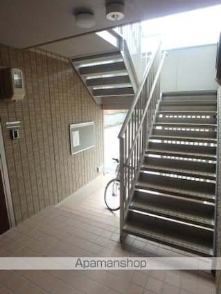 ケレス[1R/27.77m2]のエントランス3