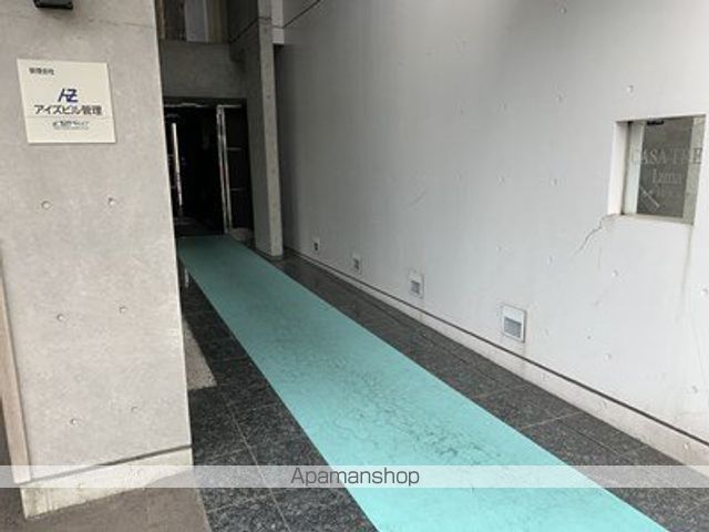 カサトレスルナの玄関写真