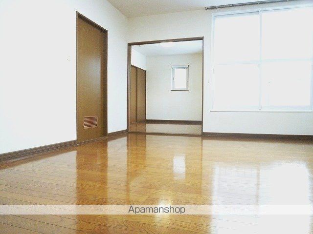 グリシーヌSの内装写真