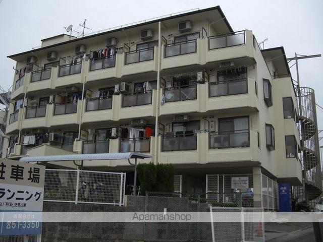 マンションRYOの外観写真