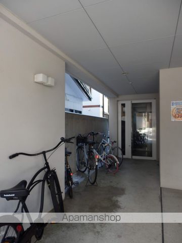 F・HOUSEの玄関写真
