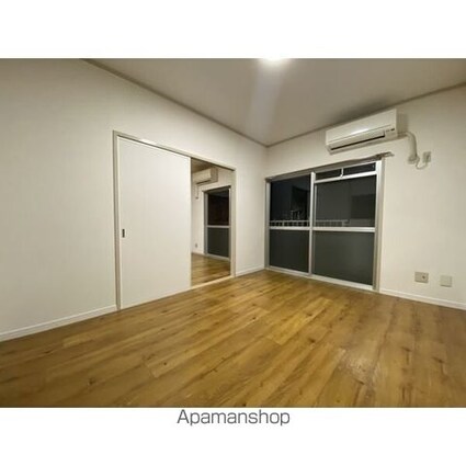 シーズンコート上小田井南[2LDK/60m2]のリビング・居間2