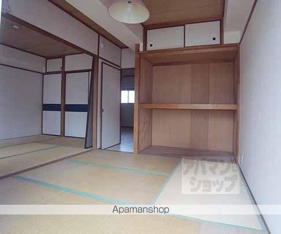 パールハイツイナリの内装写真