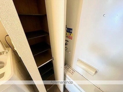 レオパレス和泉[1K/22.35m2]の玄関