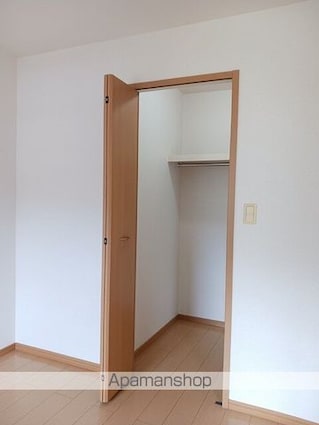 グレイス吉田　Ⅱ番館[2LDK/54.85m2]の収納