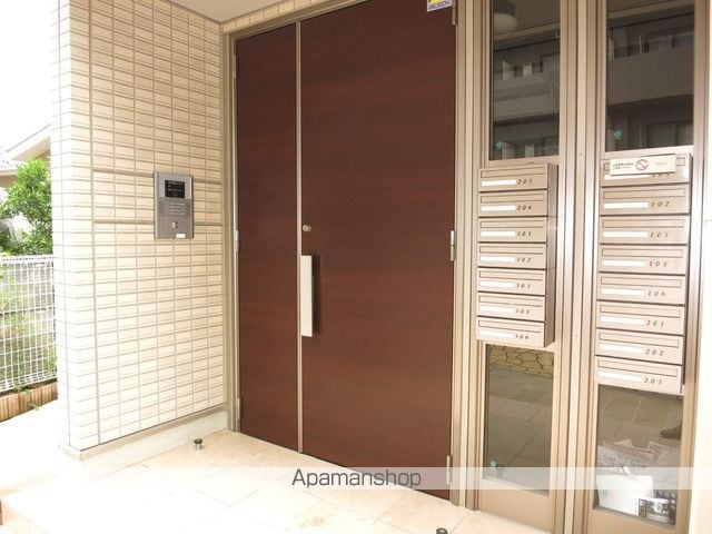 グランデ貴風の玄関写真