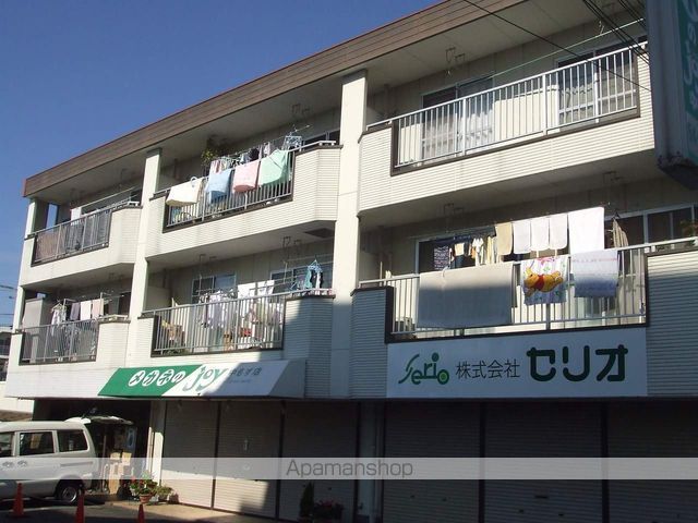 第1タツミマンションの外観写真
